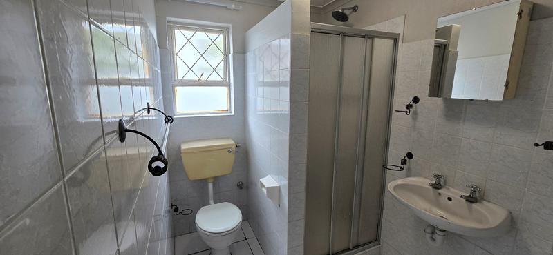 To Let 4 Bedroom Property for Rent in Durbanville Western Cape